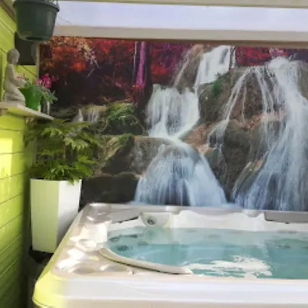 Cathares Holidays Penzion 4*