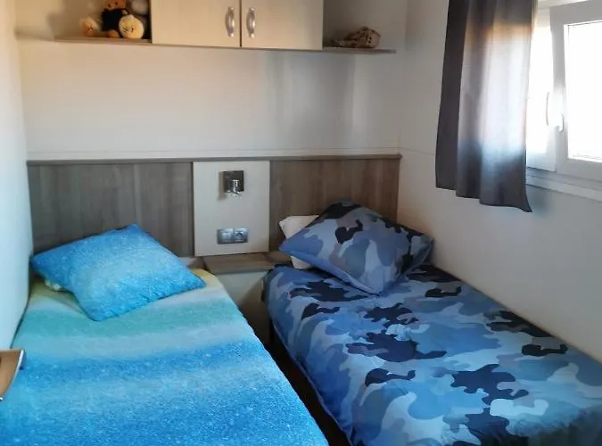 Konukevi Cathares Holidays 4*